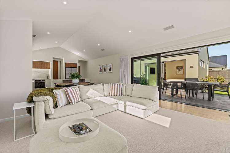 32 Walter Case Drive_5