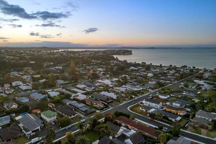 1b The Circle Manly_5