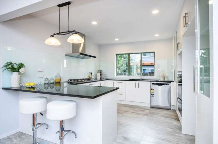 2/11 Woodbine Avenue Greenlane_2