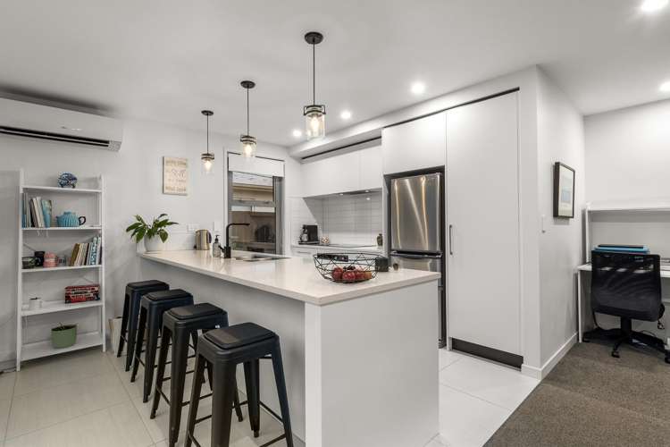 57 St Pauls Drive Brookfield_13