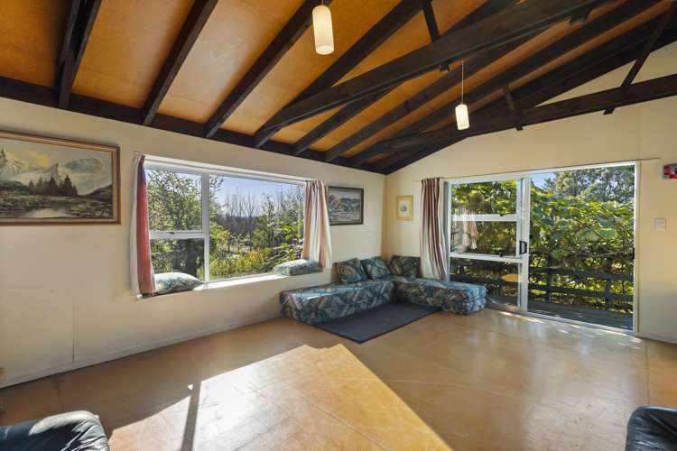 1632 Cust Road Cust_29