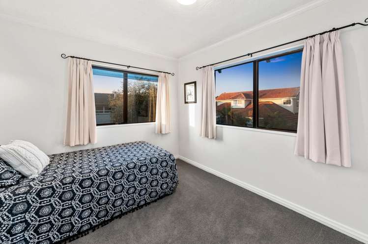 14 Mclean Street Glenholme_13