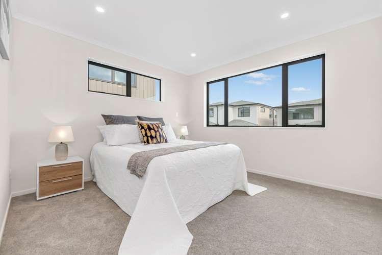 9 Sagitta Drive Flat Bush_14