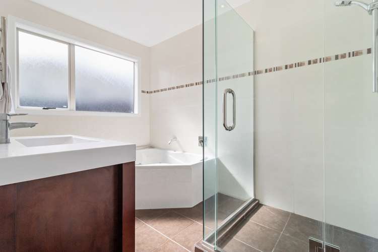 8 Wychwood Avenue Henderson_13