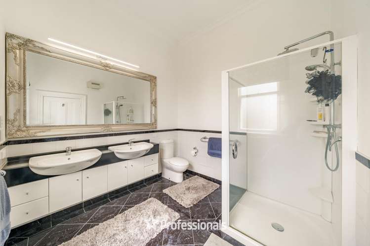 722 High Street Epuni_25