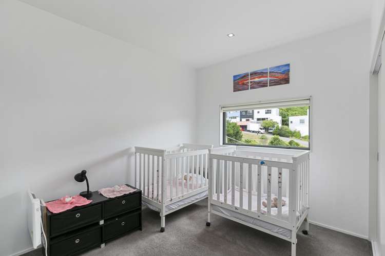 82 Saddleback Grove Karori_14