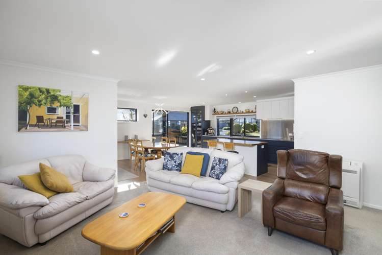 21 Tarata Grove Masterton_12