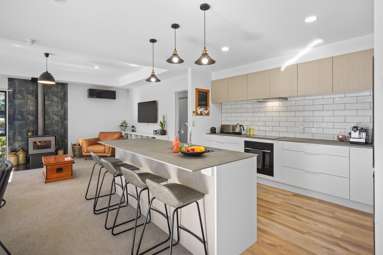 1 Lochiel Drive_4