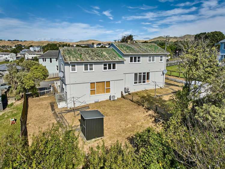 3 - 5 York Place Cannons Creek_23