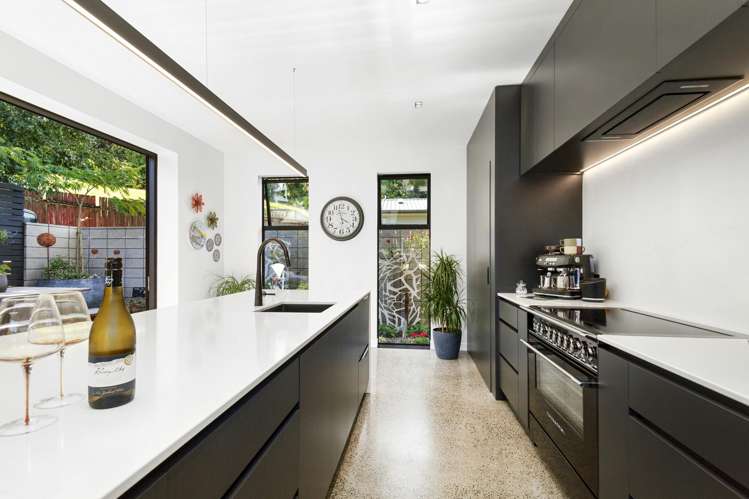 13b Renoir Avenue Belmont_7