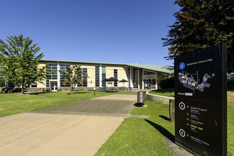 171 Windermere Drive Poike_17