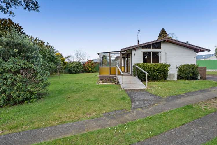 33 Kowhai Street Inglewood_19