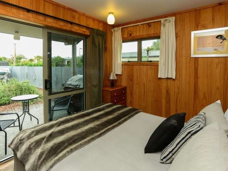 412a Southland Place Raureka_5