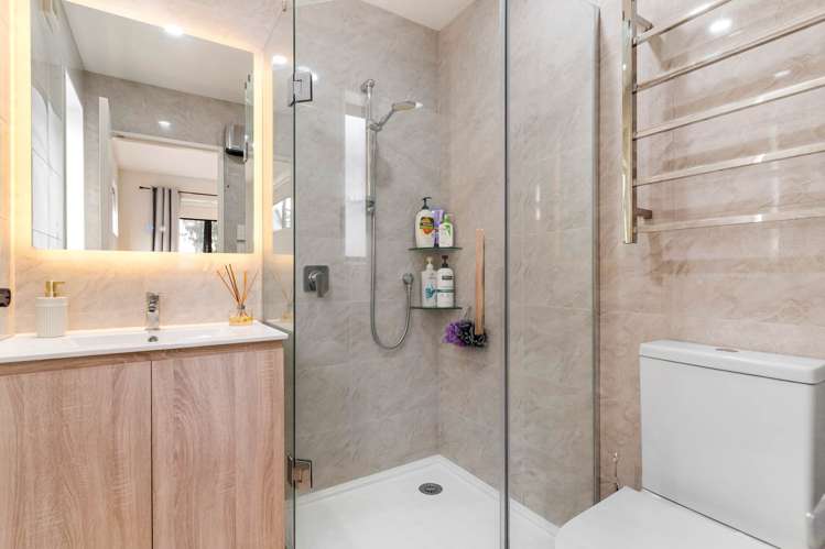 25 Arahopu Place Papakura_13