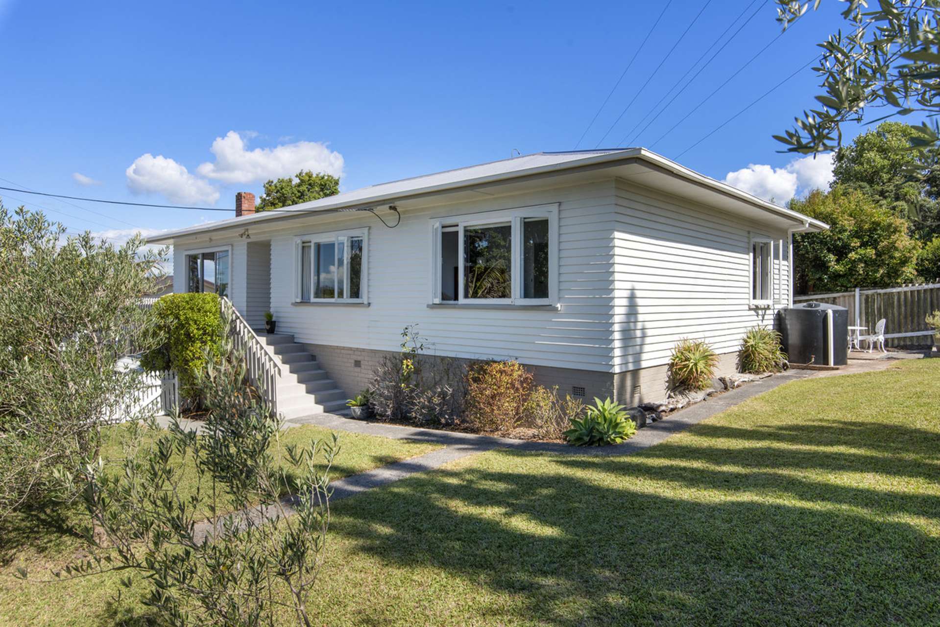 17 Lyndhurst Road Te Atatu South_0