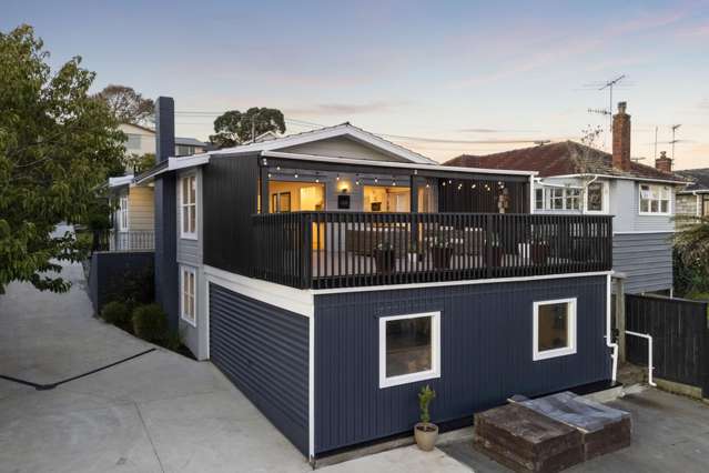 Waterfront Magic - Owners Are Aussie Bound!