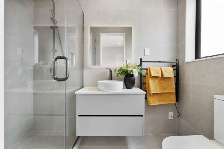 18 & 20 Furlough Road Opaheke_24