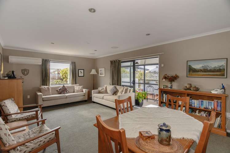 35A Arrow Crescent Holmes Hill_5
