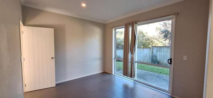 38 Borneo Drive 500019_5