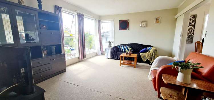 64 Hellyers Street Birkdale_4