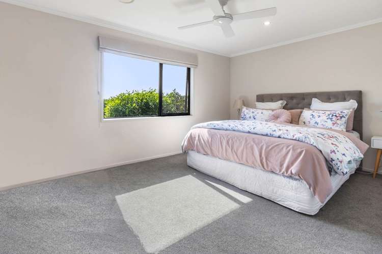 64 Hawthorne Lane Kingseat_15