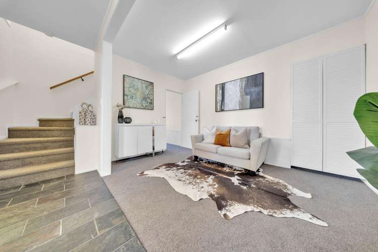 9 Cambric Place Botany Downs_2