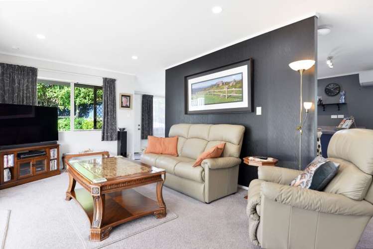 68 Dixon Road Glenview_6