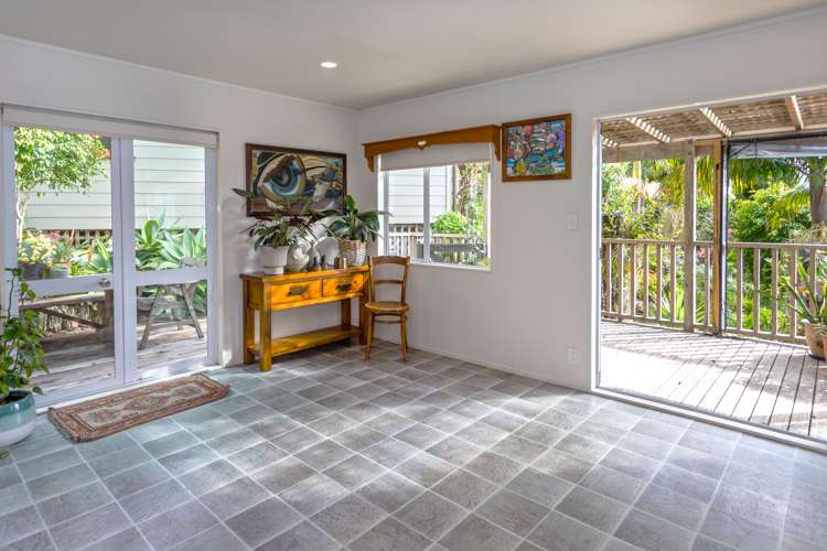 19 Grange Road Hahei_13