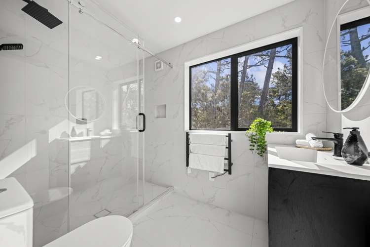 5A / 5B Saddleback Rise Murrays Bay_11