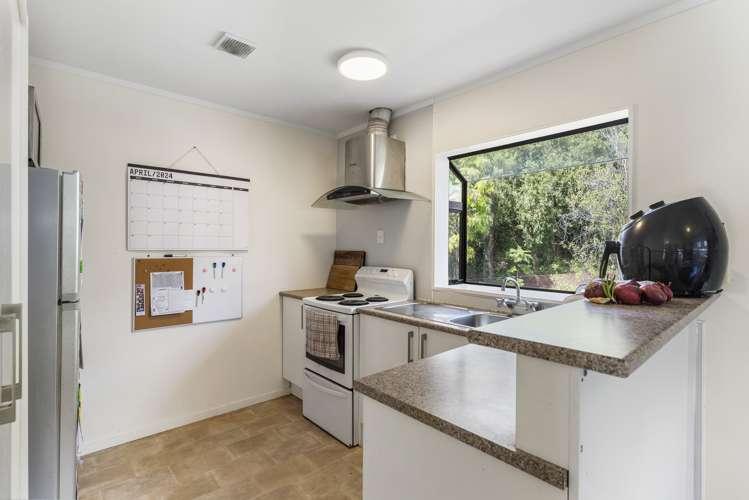 1/51 Greenvalley Rise Glenfield_7