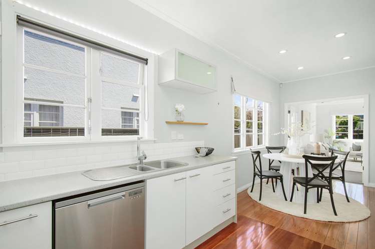 10A Marina Grove Hutt Central_7