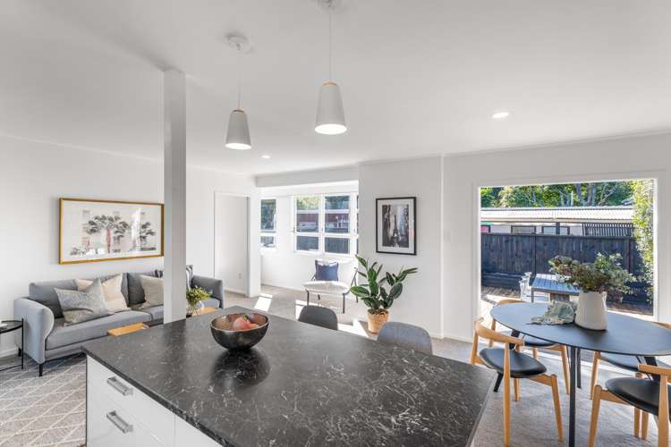 32 Woodbine Avenue_4