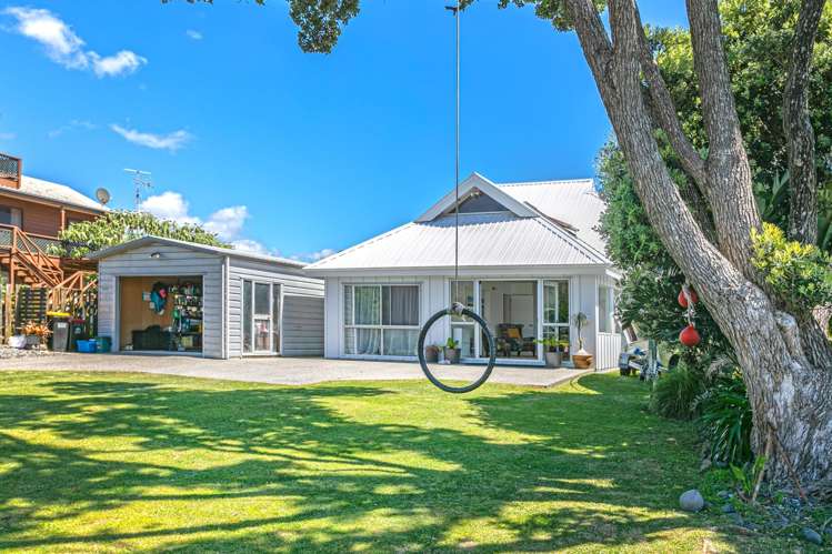 15 Moray Place Whiritoa_35