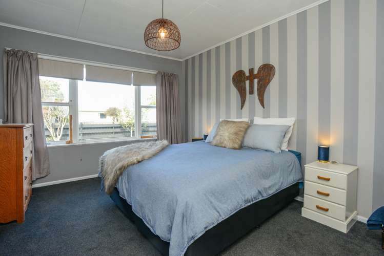 1214 Willowpark Road North Mayfair_12