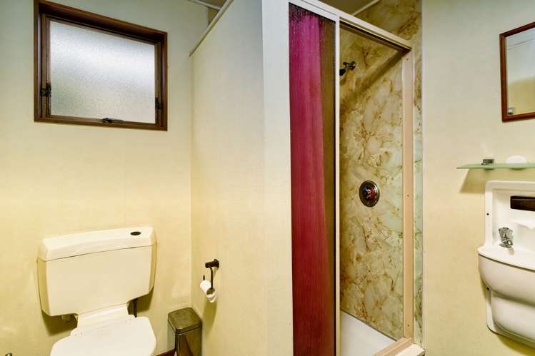 11 Deakin Place Clive_15