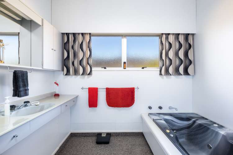 166 Heta Road Highlands Park_12