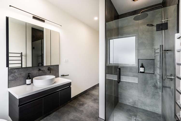 8 Horton Close Frimley_15