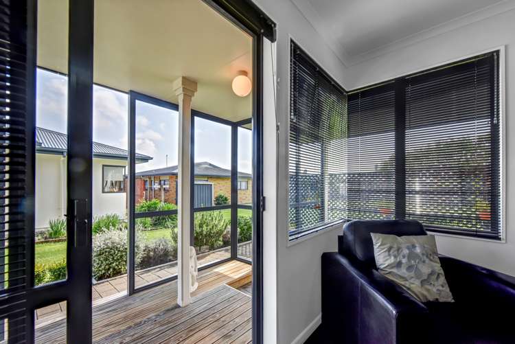 15 Hawthorn Way Richmond_11