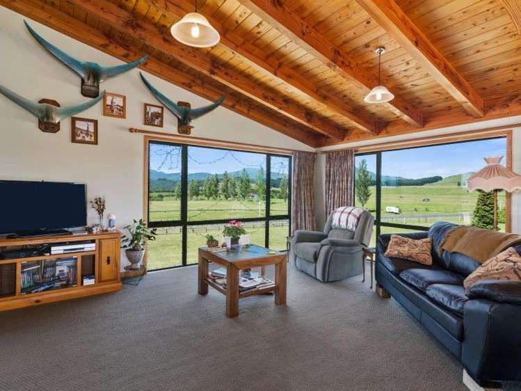 12 Riverpark Drive Kuratau_4