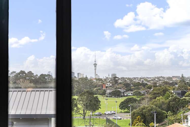 72 West End Road Westmere_13