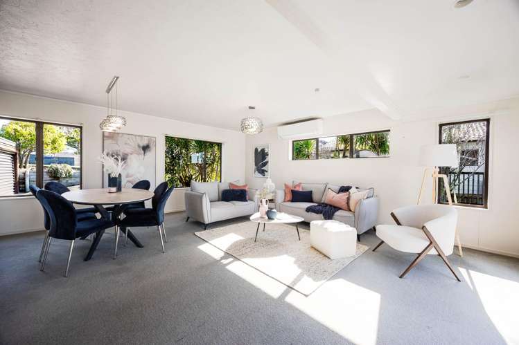 16 Halldene Terrace Red Beach_4