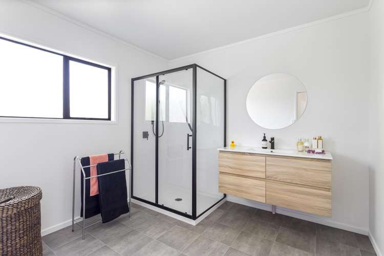 28 Kashmir Road Glen Eden_11