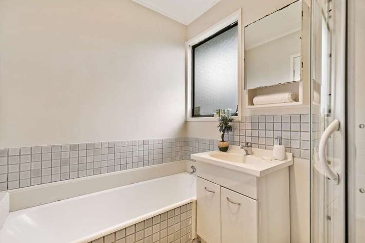 2 Duckworth Road Papakura_14