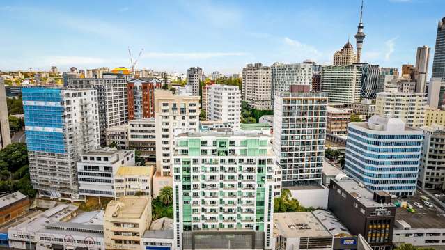 Flat 1202/85 Beach Road City Centre_3