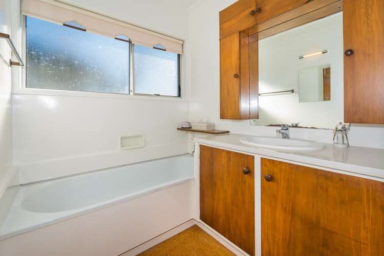 1/4 Tui Glen Road Birkenhead_16