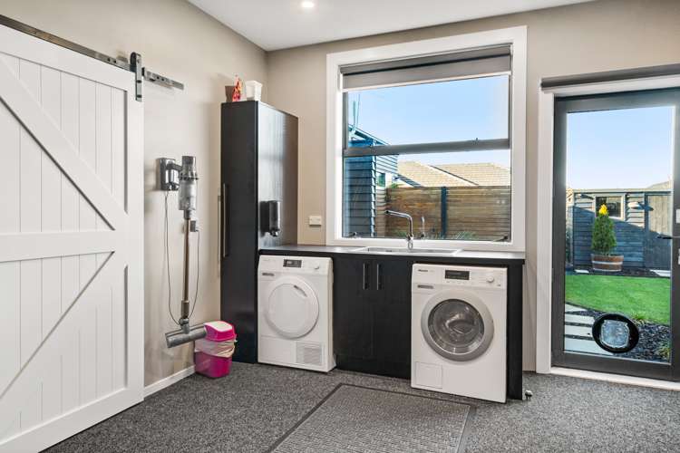 37 Vernon Drive Lincoln_12