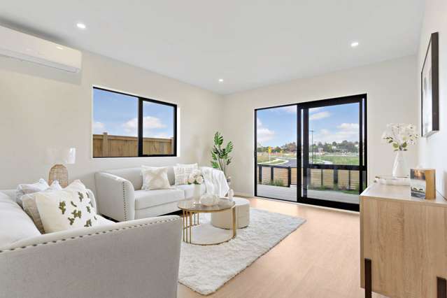 Grand and Light Filled Master build Corner House
