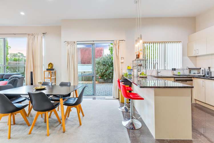 66 Connaught Street Blockhouse Bay_5