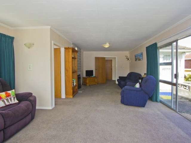 54 Reynolds Street Taita_4