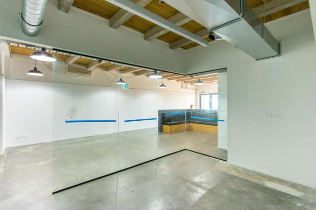 Retail 3/41-45 Clyde Road Browns Bay_1